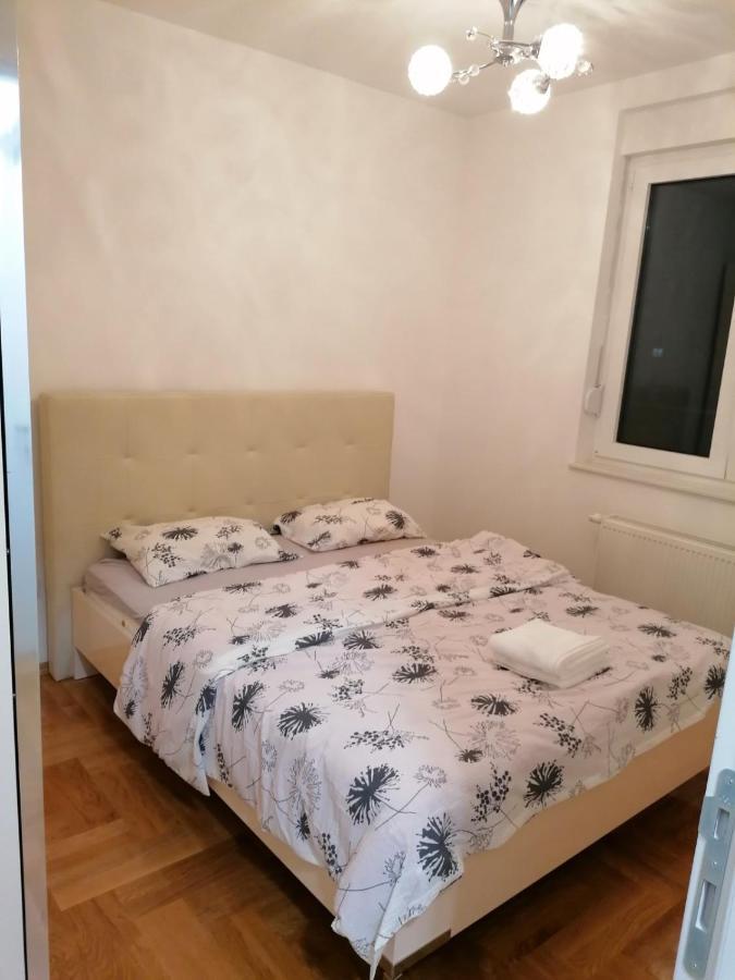 Apartman Venezija Apartment Баня Лука Екстериор снимка