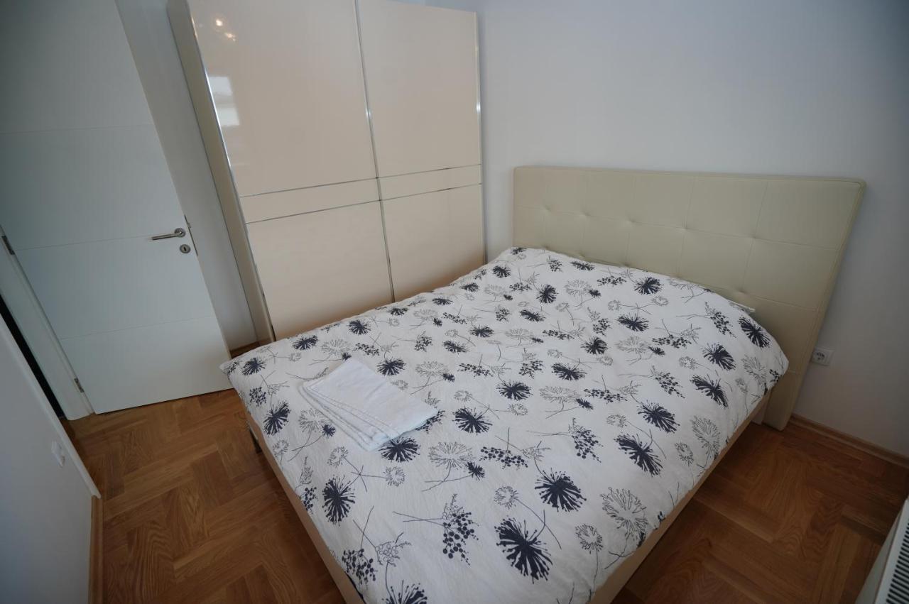 Apartman Venezija Apartment Баня Лука Екстериор снимка